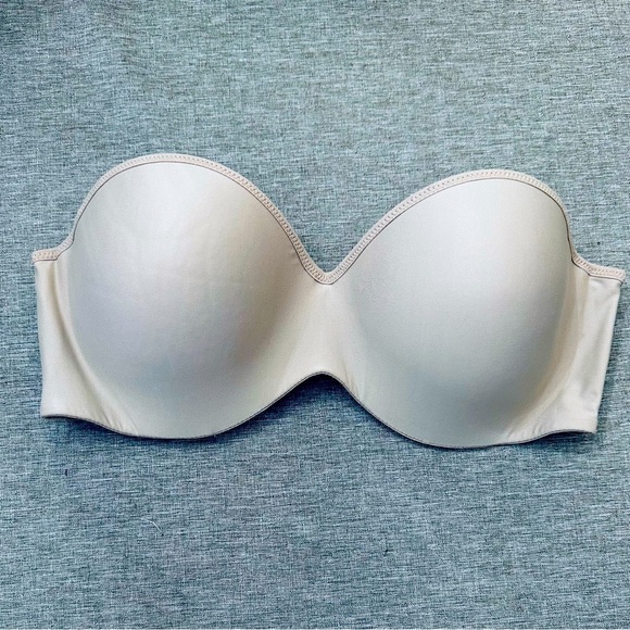 Lilyette Strapless Bra - Picture 1 of 3